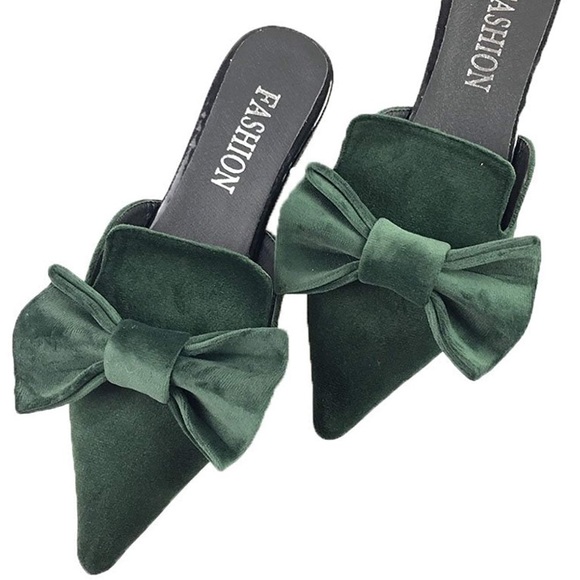 POINTY MULE VELVET GREEN BOW WOMANS FLAT SHOE *NWT - Picture 2 of 6